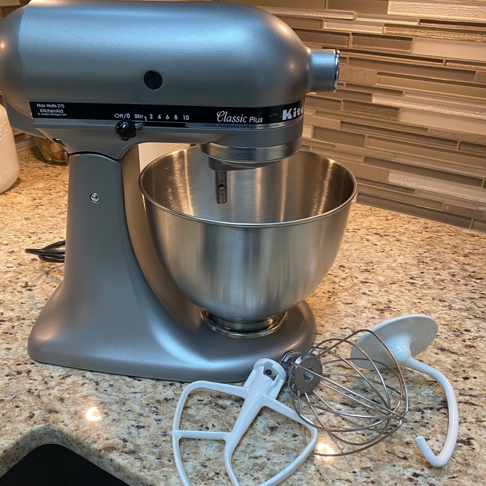 Kitchen-Aid stand mixer